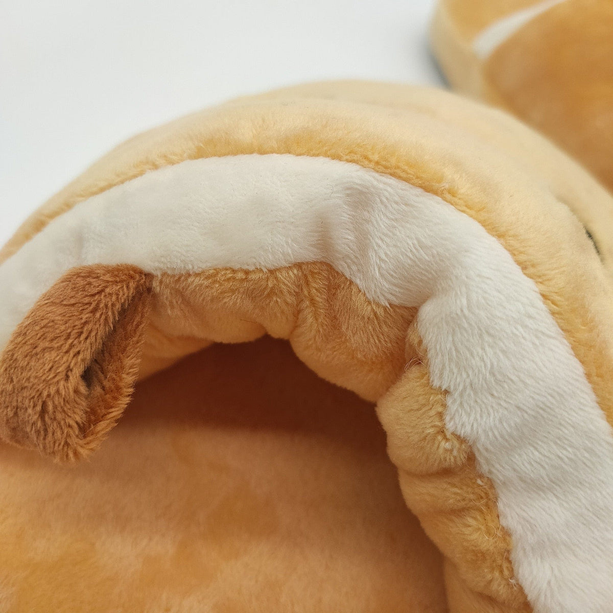 Les bébés mignons - chausson en peluche