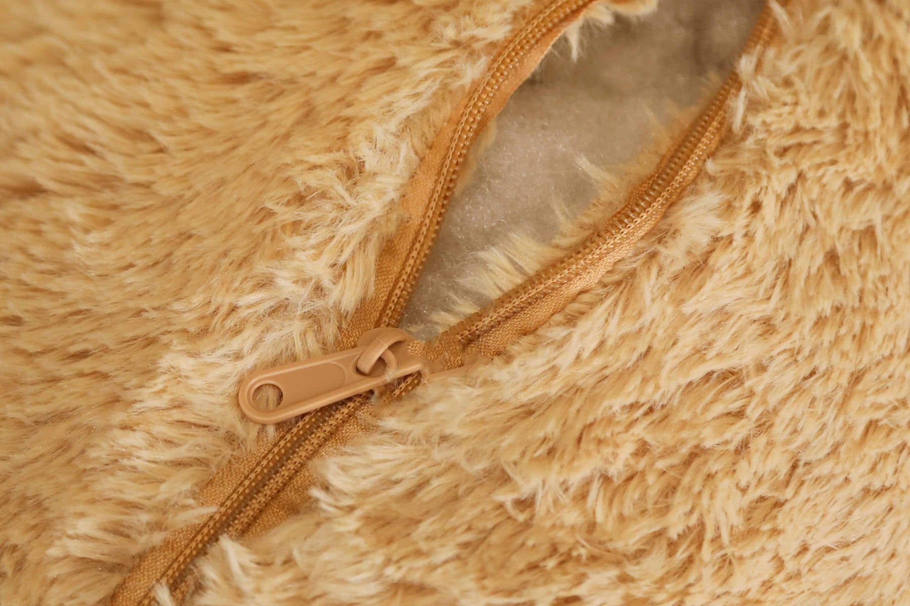 Ours en peluche géant et coloré