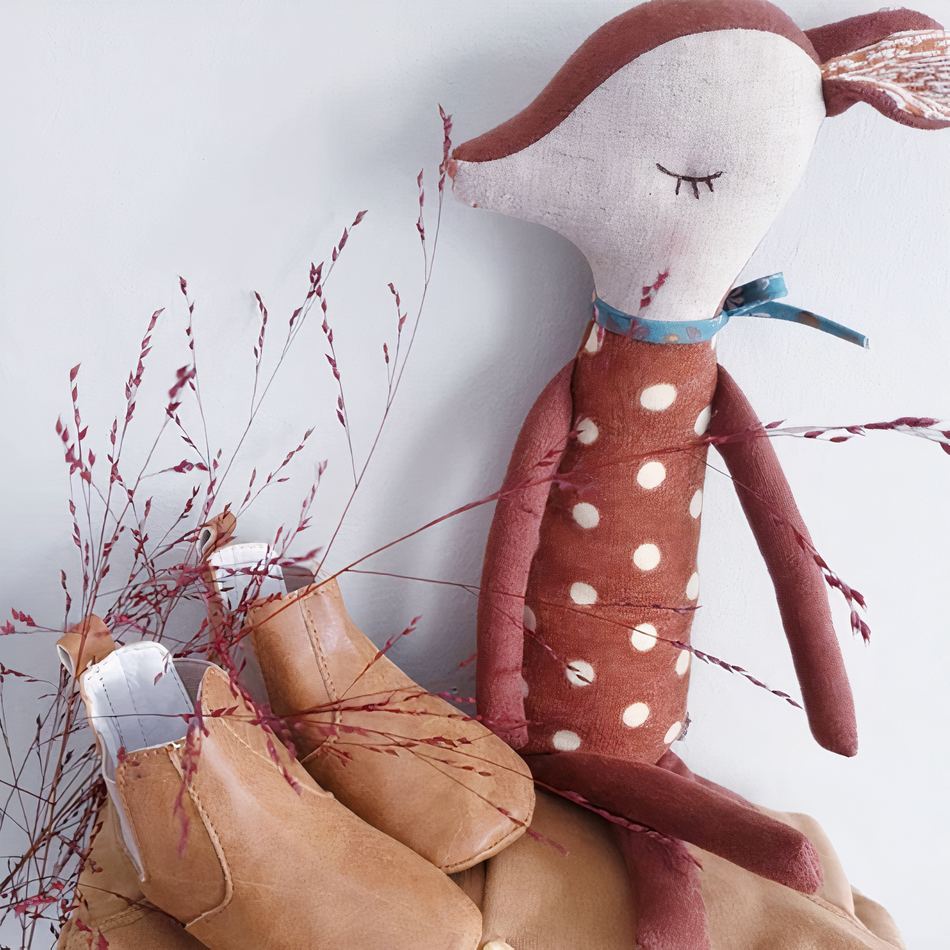 Peluche cerf doux hiver enfant câlin en velours La compagnie de la peluche