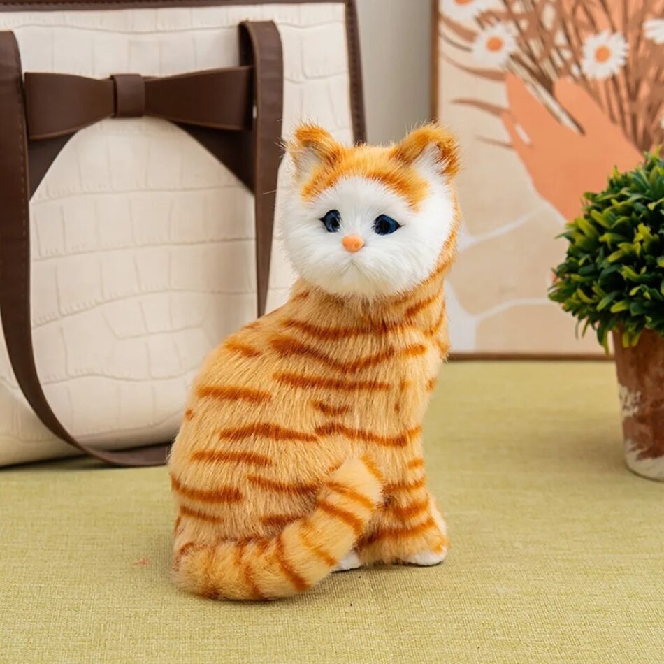 Peluche chat réaliste câlin doux compagnon maison Modèle 4 La compagnie de la peluche