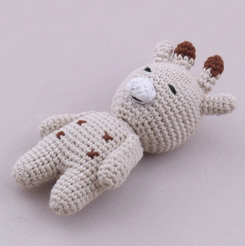 Peluche crochet girafe timide