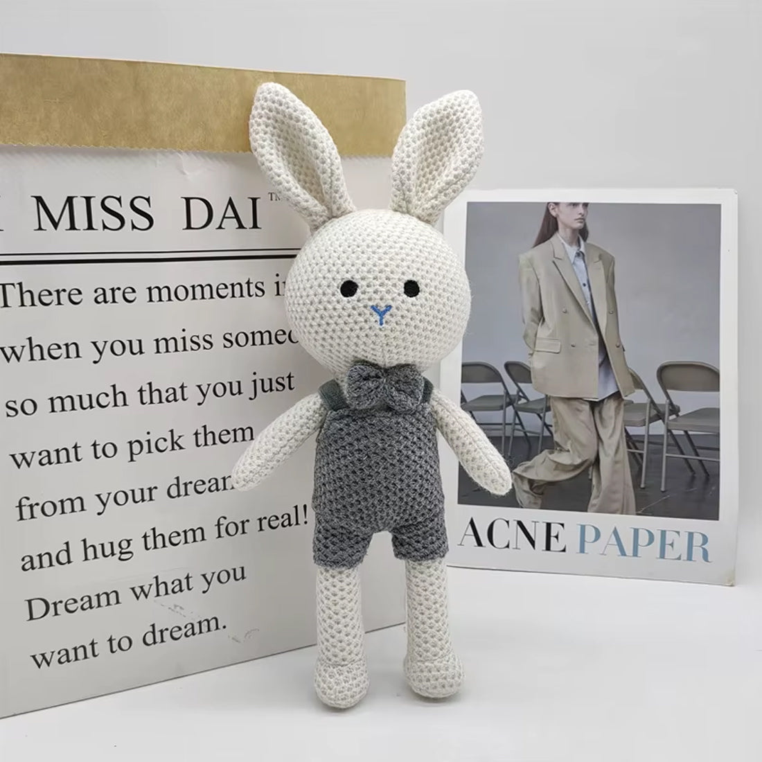 Peluche crochet lapin doux enfant câlin univers tendre La compagnie de la peluche