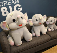 Peluche éléphant grand et mignon
