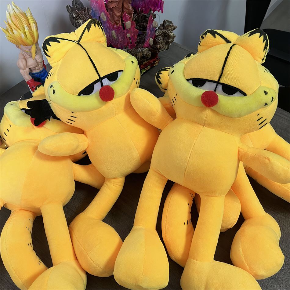 Peluche Garfield chat doux enfant collection câlin La compagnie de la peluche