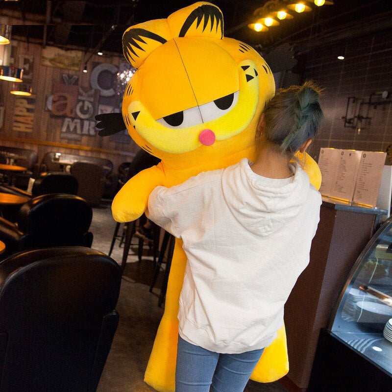 Peluche Garfield géante douce chat orange câlin cosy La compagnie de la peluche