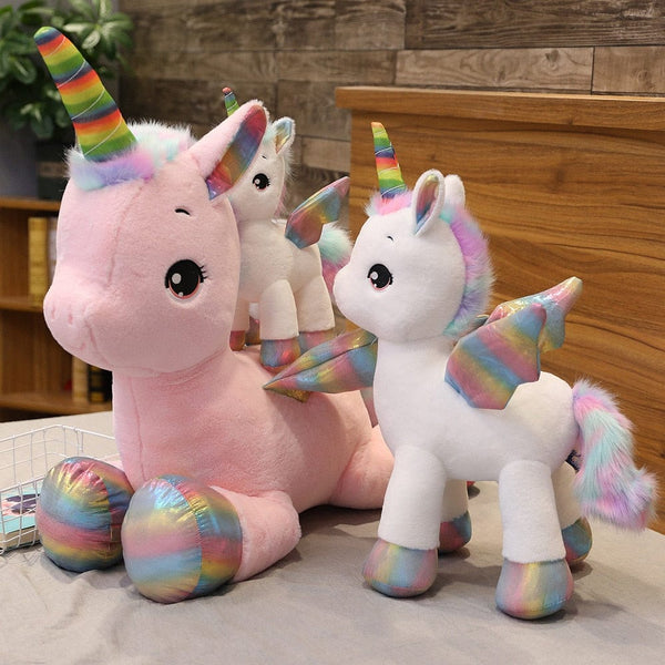 Peluche licorne douce avec sa corne multi-couleur