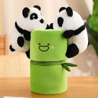 Peluche panda mignonne et son bambou