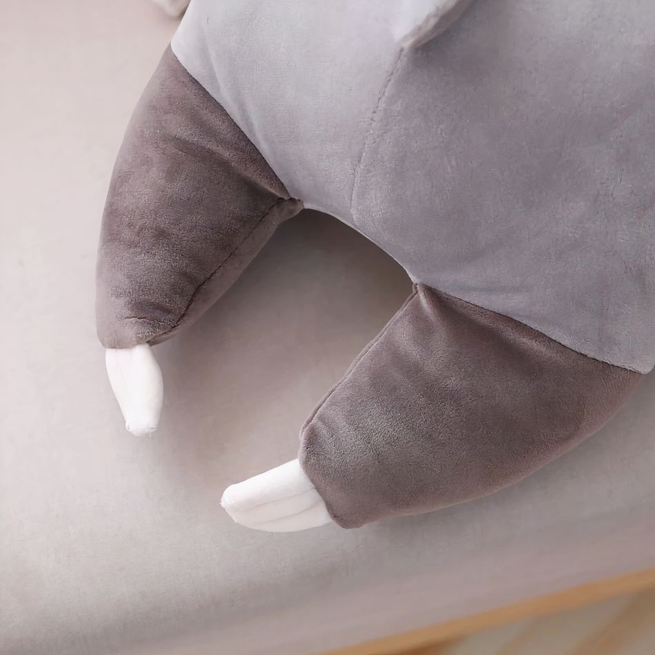 Peluche paresseux gris doux enfant cocooning hiver La compagnie de la peluche