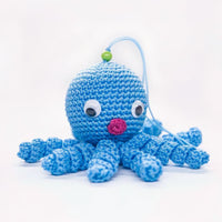 Peluche poulpe bleu enfant doux tressé câlin océan La compagnie de la peluche