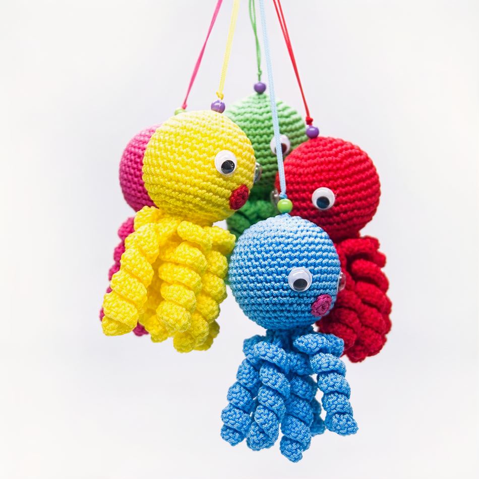 Peluche poulpe bleu enfant doux tressé câlin océan La compagnie de la peluche