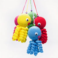 Peluche poulpe bleu enfant doux tressé câlin océan La compagnie de la peluche