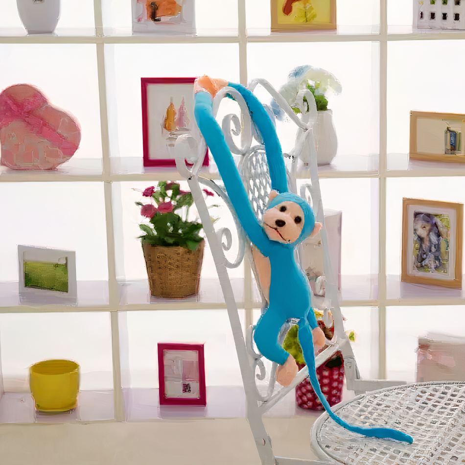 Peluche singe kawaii douce longue queue bleue câline La compagnie de la peluche