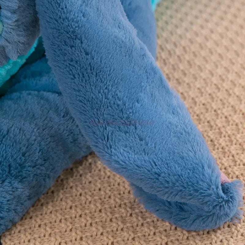 Peluche Stitch géant et câlin
