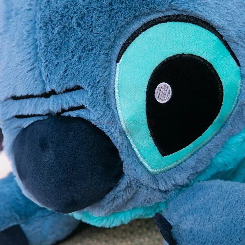 Peluche Stitch géant et câlin