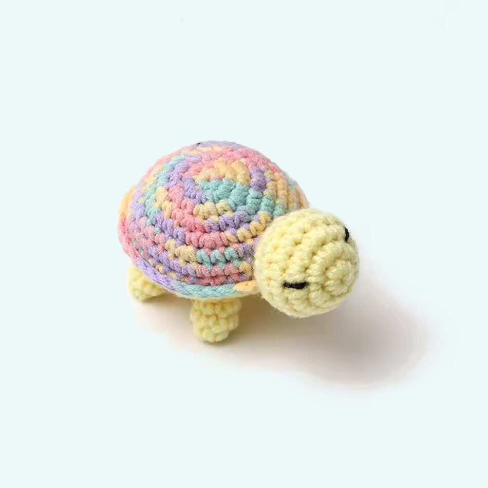 Peluche tortue crochet douce marine enfant câlin jaune La compagnie de la peluche