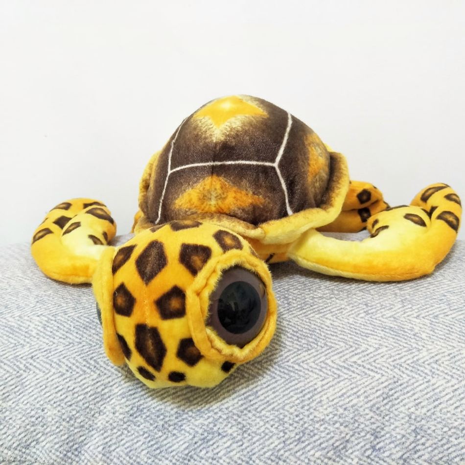 Peluche tortue grands yeux douce câline doudou enfant La compagnie de la peluche