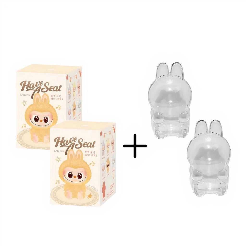Peluche type Labubu assise boîte mystère