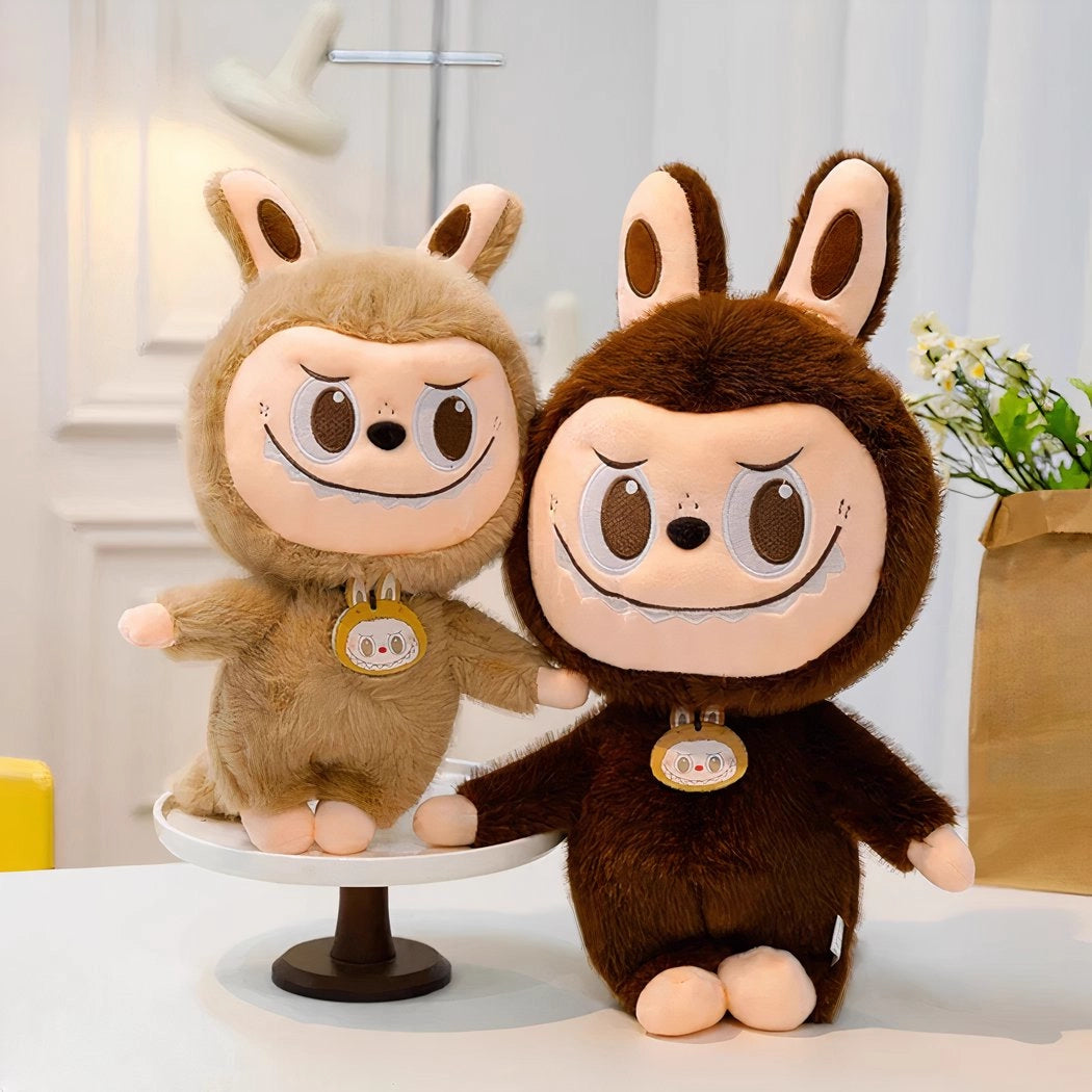 Peluche type Labubu géante