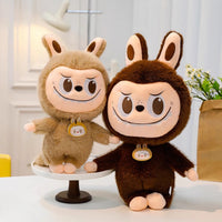 Peluche type Labubu géante