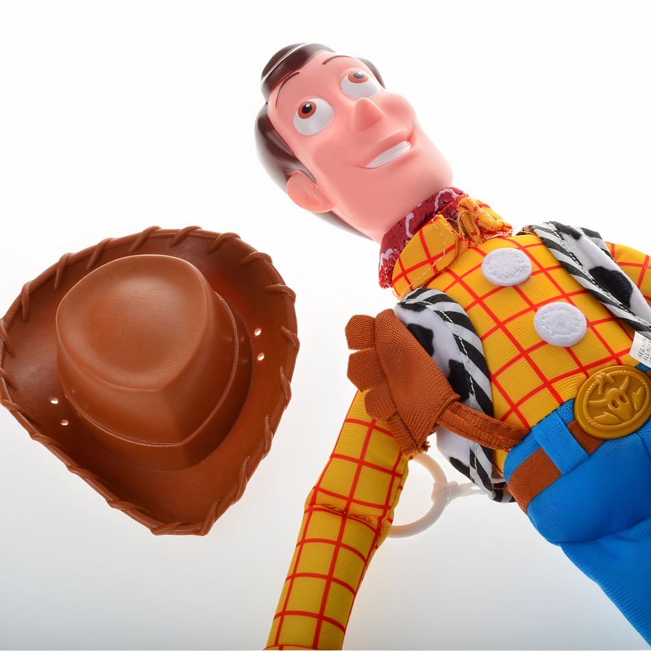 Peluche Woody doux cowboy enfant câlin coton Pixar La compagnie de la peluche