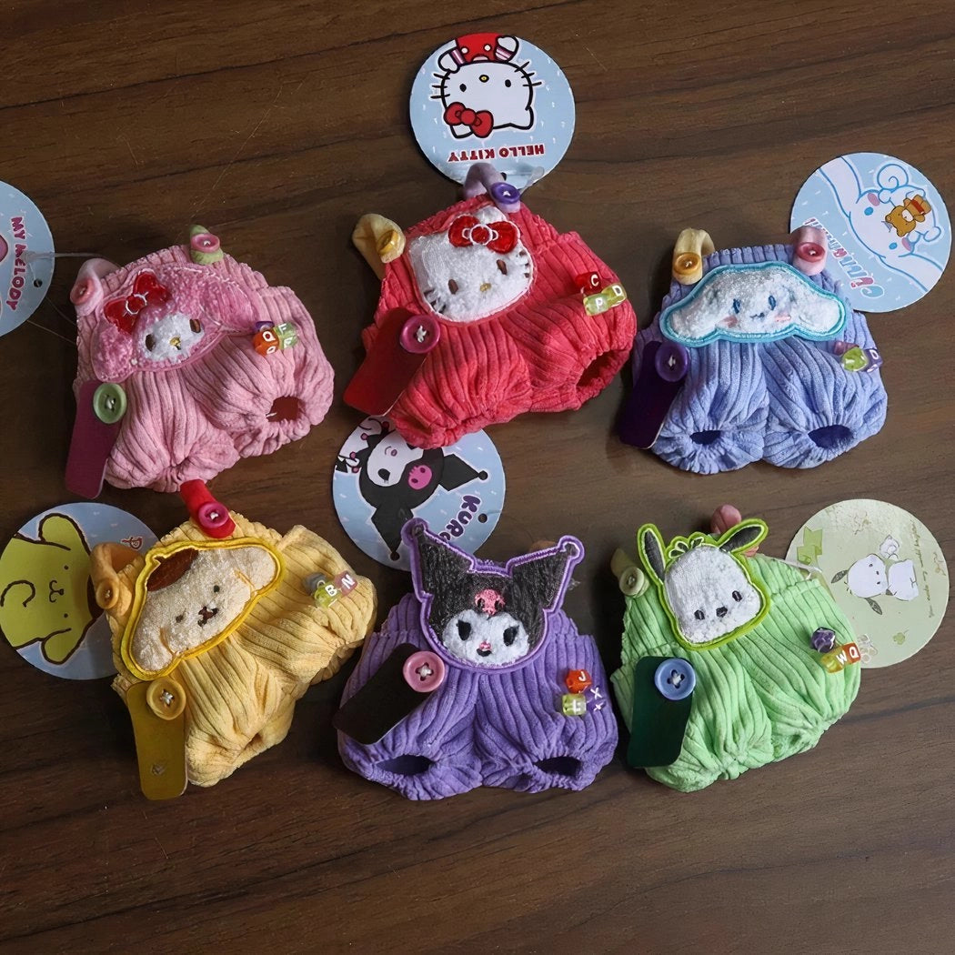 Salopette kawaii peluche type Labubu mignonne