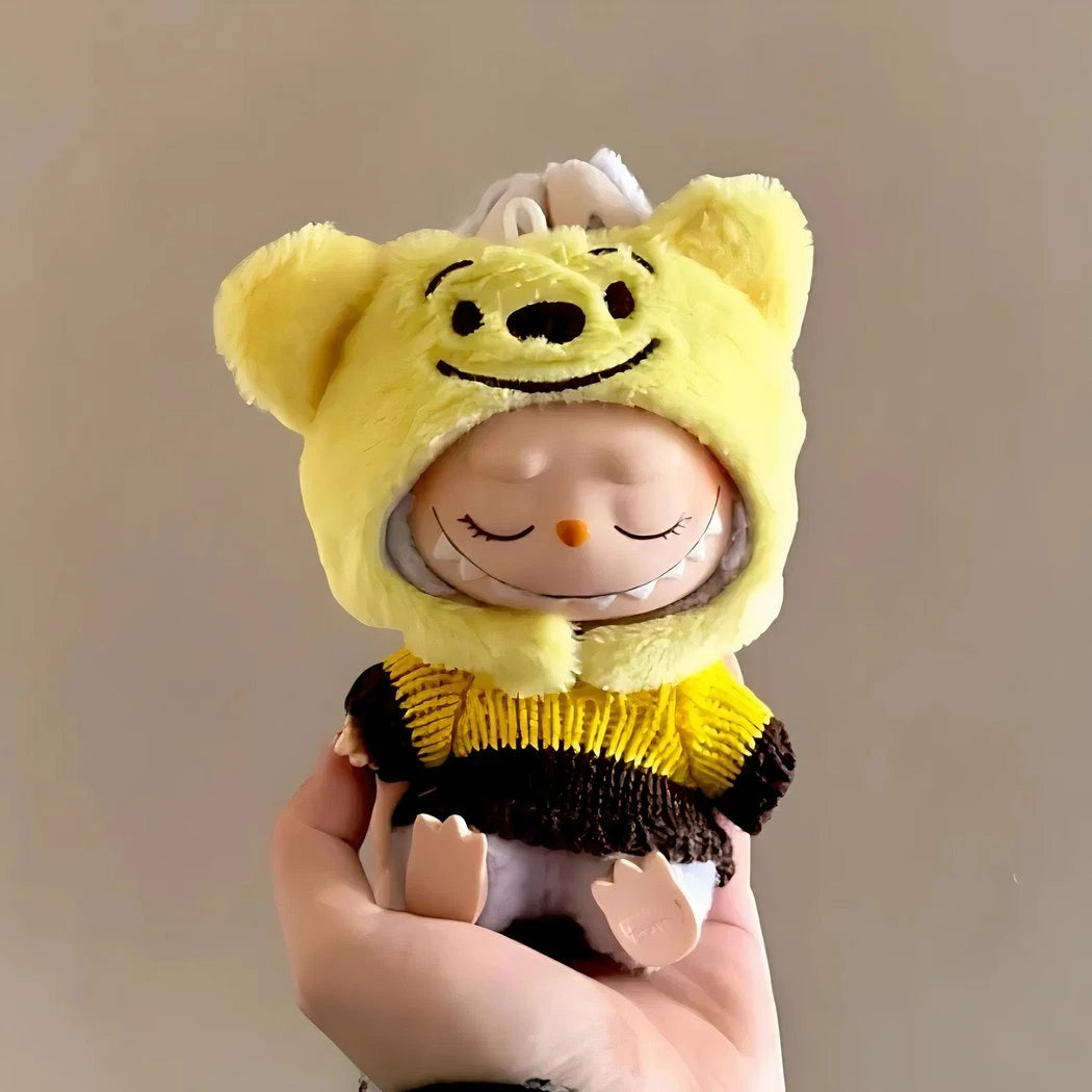 Tenue pour peluche Labubu en Winnie l’ourson 